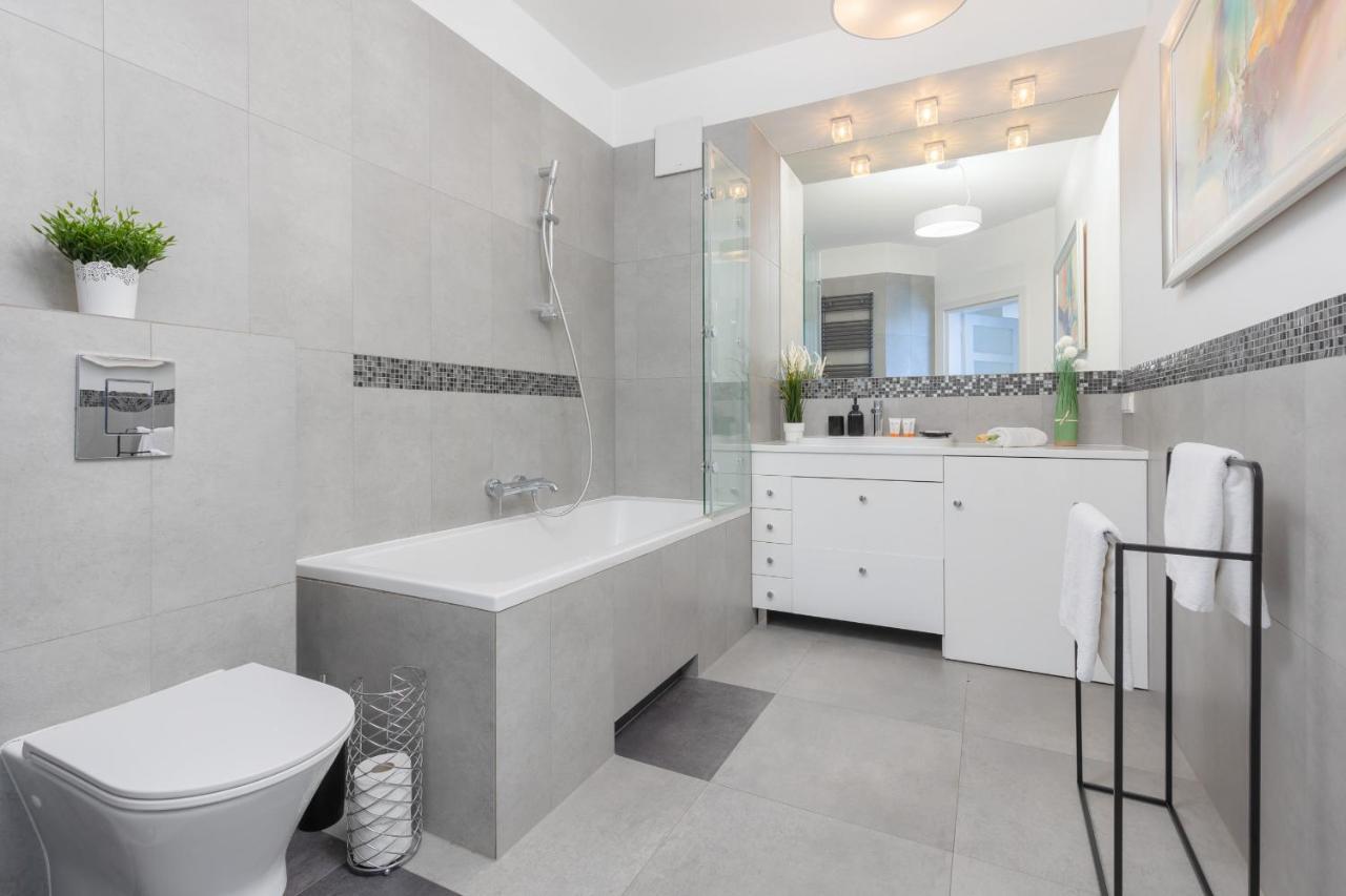 Quiet Apartment Park Edwarda Szymanskiego By Noclegi Renters วอร์ซอ ภายนอก รูปภาพ